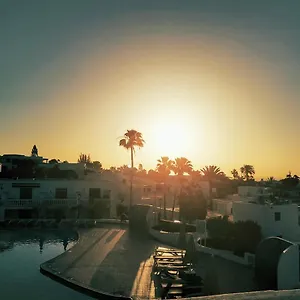 https://apartment-amanecer.in-canary-islands.com